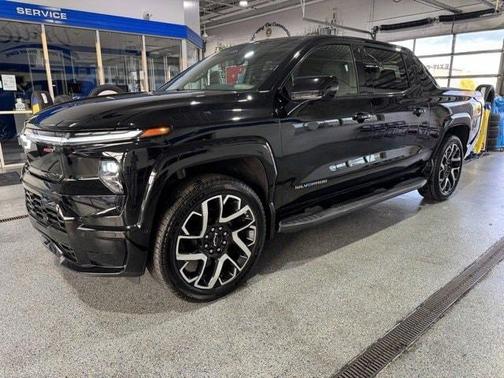 2024 Chevrolet Silverado EV RST