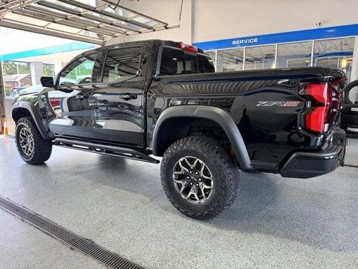 2025 Chevrolet Colorado ZR2