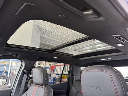 2025 Chevrolet Traverse RS