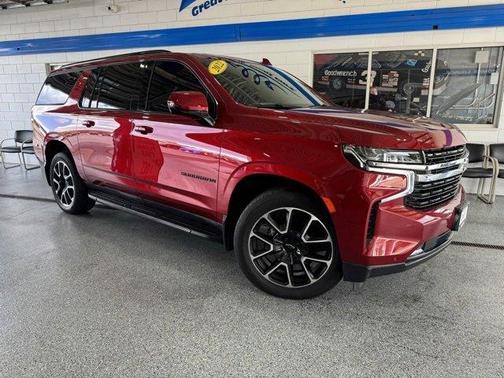 2022 Chevrolet Suburban RST