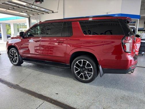 2022 Chevrolet Suburban RST