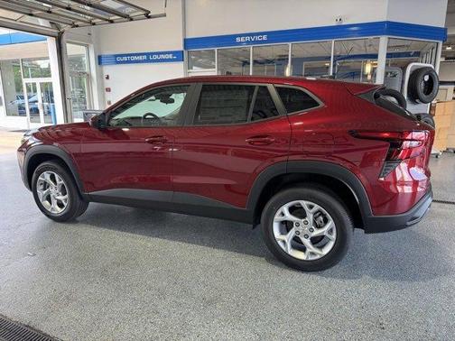 2025 Chevrolet Trax LS