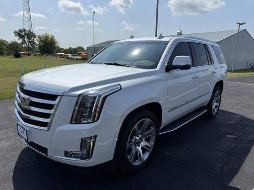 2017 Cadillac Escalade Luxury