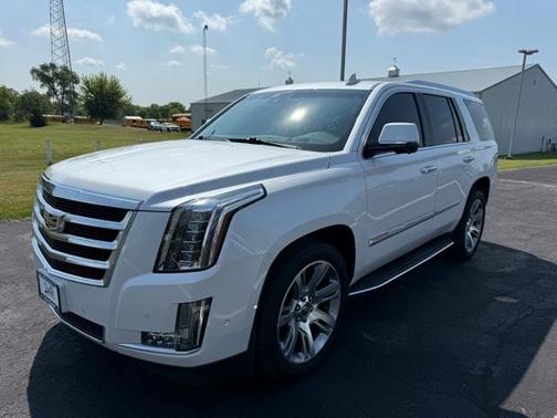 2017 Cadillac Escalade Luxury