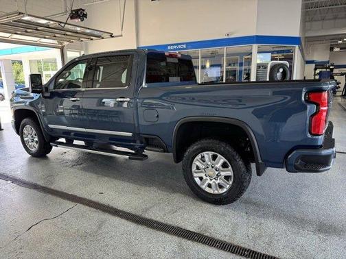 2025 Chevrolet Silverado 2500 High Country