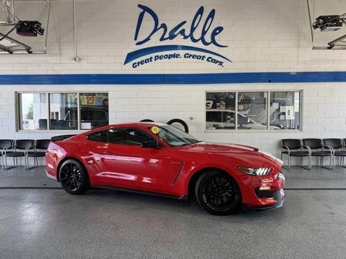 2016 Ford Shelby GT350 Base