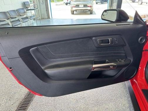 2016 Ford Shelby GT350 Base