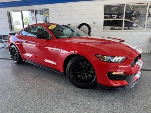 2016 Ford Shelby GT350 Base