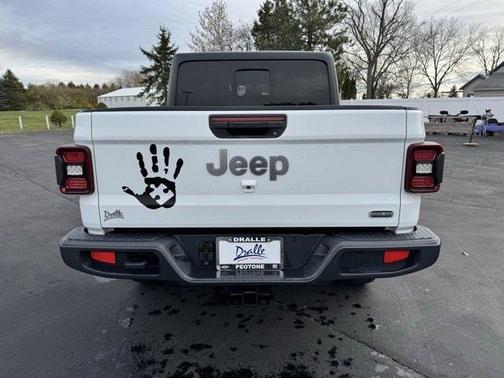 2020 Jeep Gladiator Overland