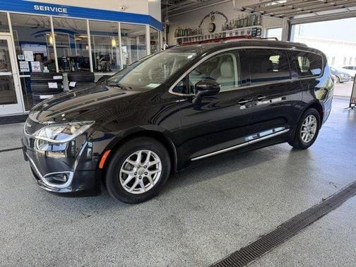 2020 Chrysler Pacifica Touring-L