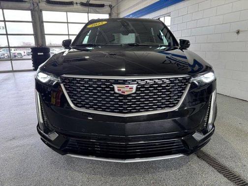 2025 Cadillac XT6 Premium Luxury AWD