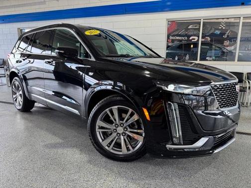 2025 Cadillac XT6 Premium Luxury AWD
