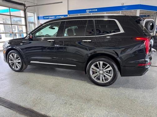 2025 Cadillac XT6 Premium Luxury AWD