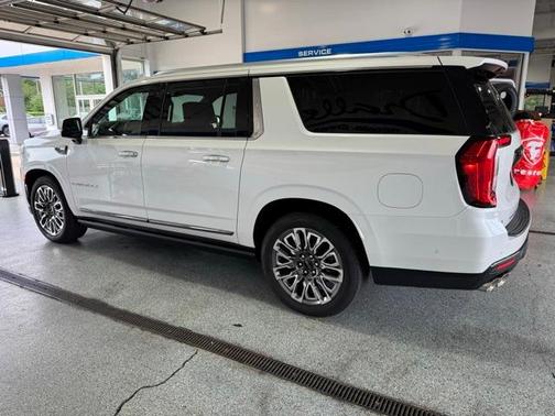 2024 GMC Yukon XL Denali Ultimate