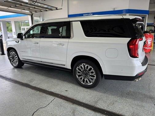 2024 GMC Yukon XL Denali Ultimate