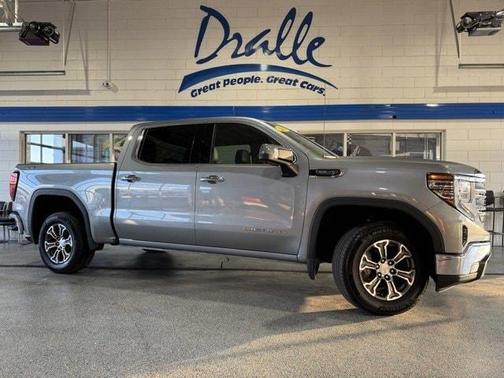 2025 GMC Sierra 1500 SLT