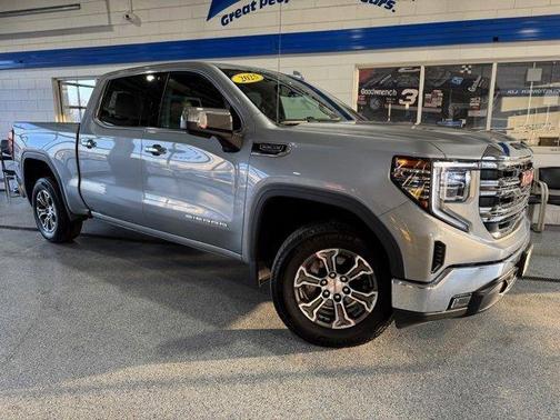 2025 GMC Sierra 1500 SLT