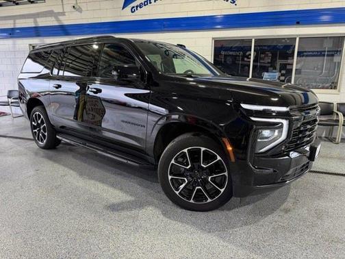 2025 Chevrolet Suburban RST