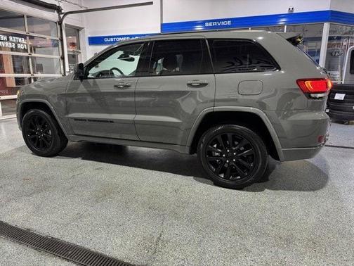 2022 Jeep Grand Cherokee WK Laredo