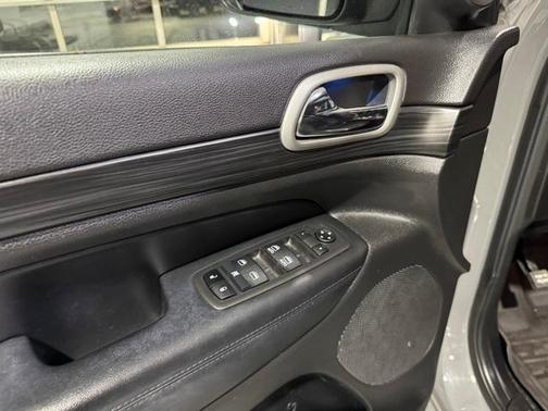 2022 Jeep Grand Cherokee WK Laredo