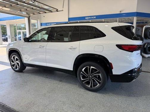 2025 Buick Enclave Sport Touring