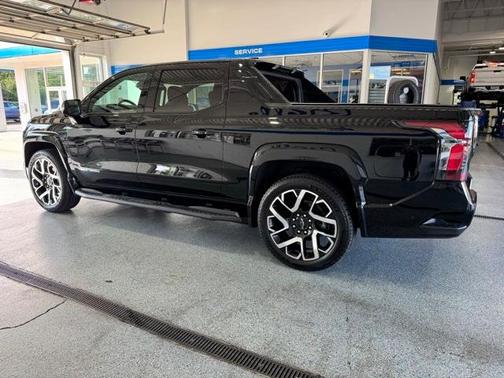 2024 Chevrolet Silverado EV RST