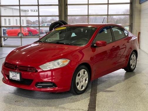 Photo 5 of 31 of 2013 Dodge Dart SE