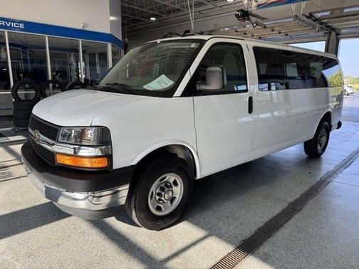 2024 Chevrolet Express 3500 LT