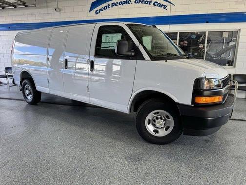 2025 Chevrolet Express 2500 Work Van