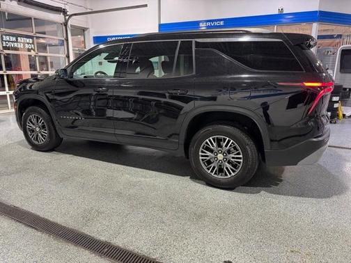 2024 Chevrolet Traverse LT