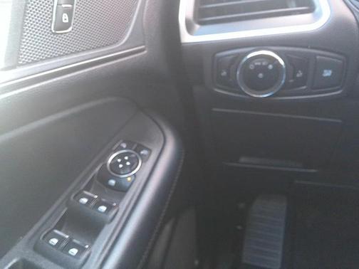 2023 Ford Edge SE