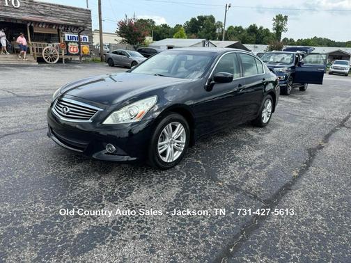 Black 2013 INFINITI G37x Base