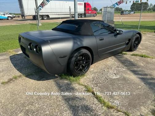 2003 Chevrolet Corvette Base