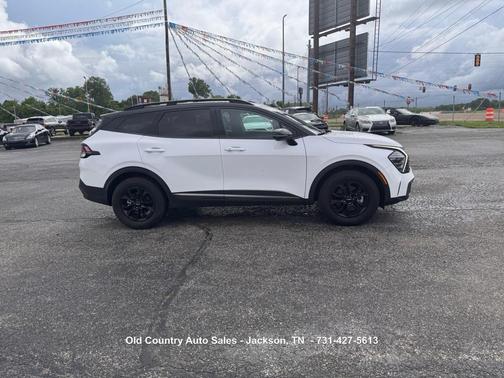 Glacier White Pearl/Ebony Black Roof 2024 Kia Sportage S