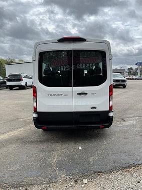 Oxford White 2022 Ford Transit-350 XLT