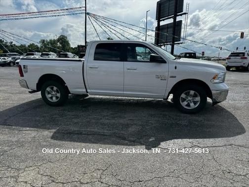 2019 RAM 1500 SLT
