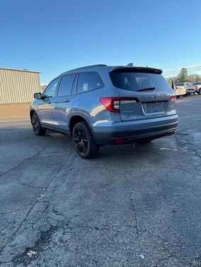 2022 Honda Pilot AWD Black Edition
