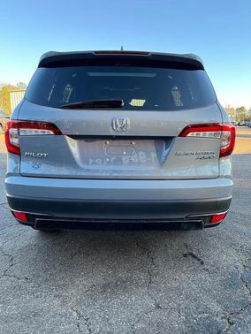2022 Honda Pilot AWD Black Edition