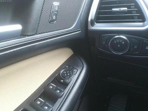 2023 Ford Edge SE