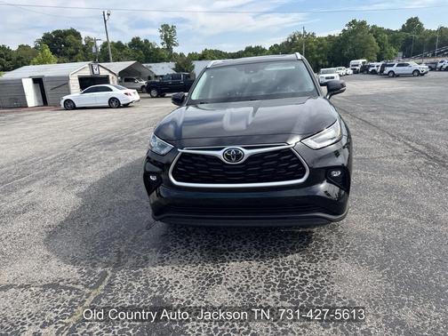 Midnight Black Metallic 2023 Toyota Highlander XLE