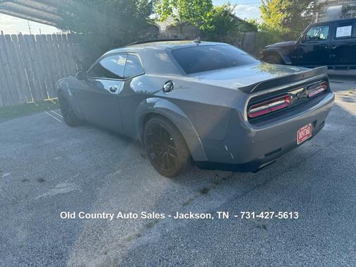 Gray 2017 Dodge Challenger SRT Hellcat