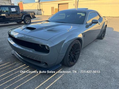 Gray 2017 Dodge Challenger SRT Hellcat