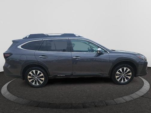 2023 Subaru Outback Touring