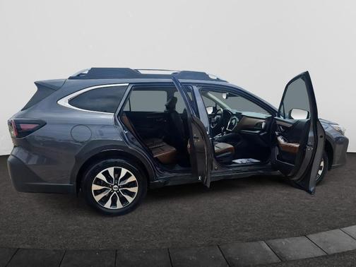 2023 Subaru Outback Touring