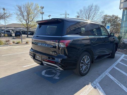 2025 INFINITI QX80 SENSORY AWD