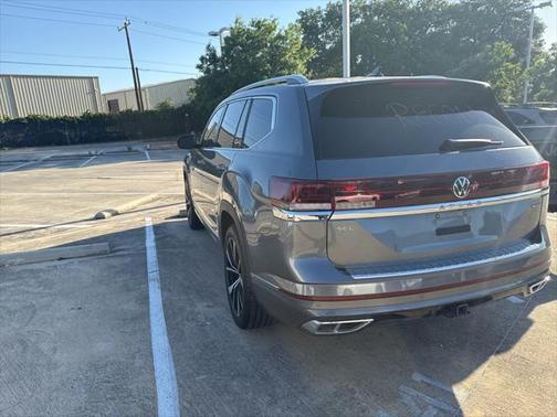 2024 Volkswagen Atlas 2.0T SEL Premium R-Line 4MOTION