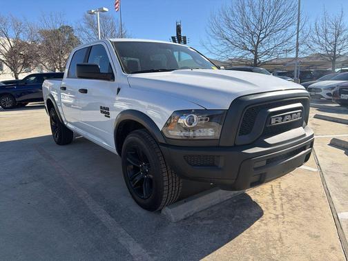 2024 RAM 1500 Classic Warlock Crew Cab 4x2 5'7' Box
