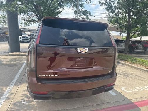 2023 Cadillac Escalade ESV Sport