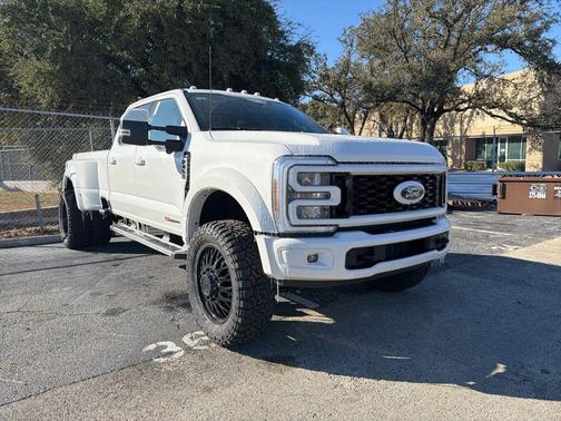 2026 Ford F-450 Lariat