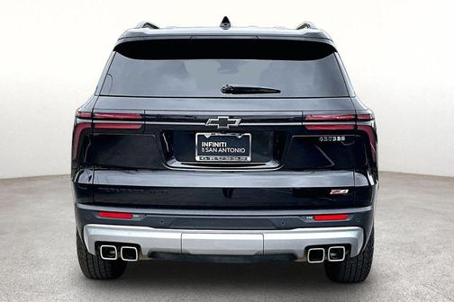 Mosaic Black Metallic 2025 Chevrolet Traverse AWD Z71